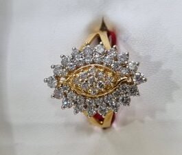 18KT Gold Pendant Studded with Diamond – RJ-006