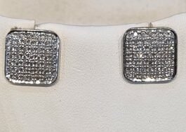 18KT Gold Tops Studded with Diamond – RJ-009